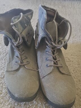 Womens Rock & Candy Lace Up Boots Size 8